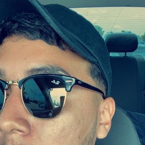 Meet your Posher, Alejandro